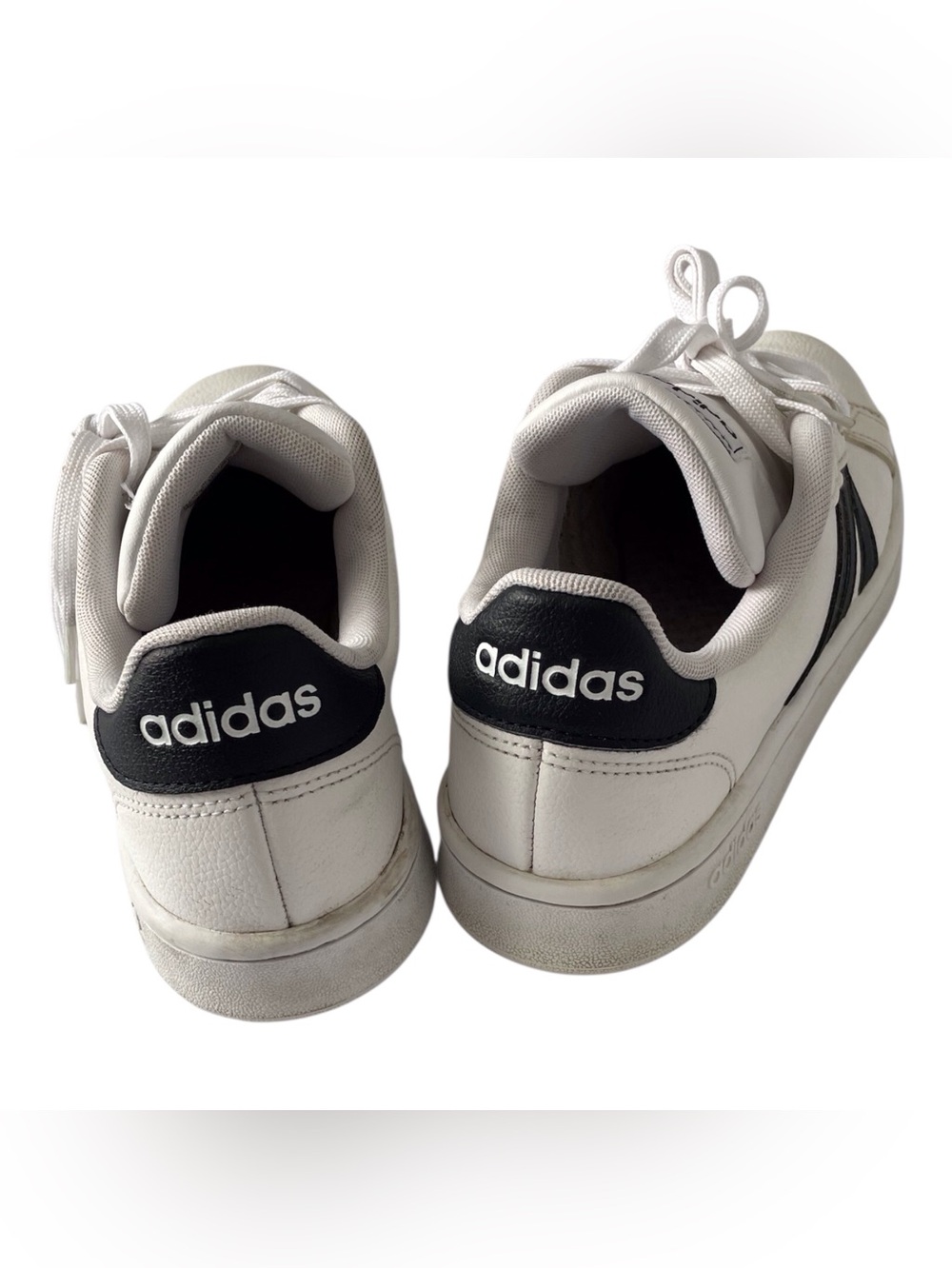Adidas Women's White Sneakers, 81/2. - Picture 4 of 8